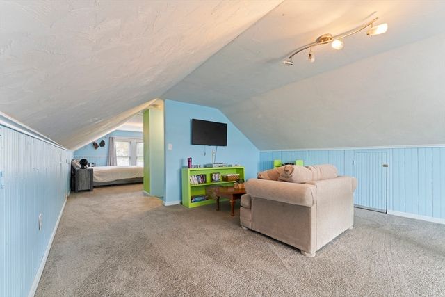 11 River Ave, Grafton, MA 01560