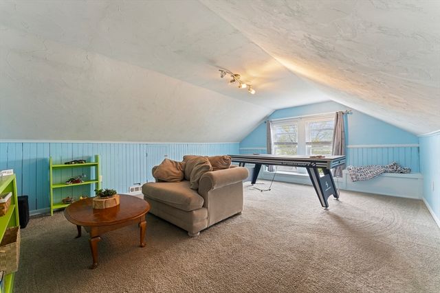 11 River Ave, Grafton, MA 01560