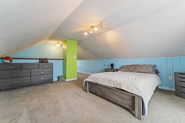 11 River Ave, Grafton, MA 01560