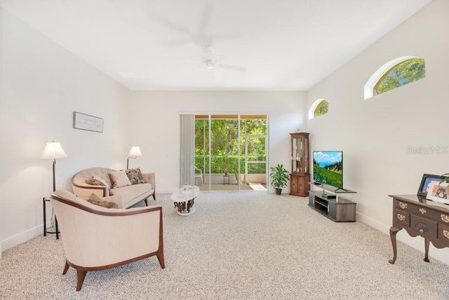 333 LA CREEK COURT, Debary, FL 32713