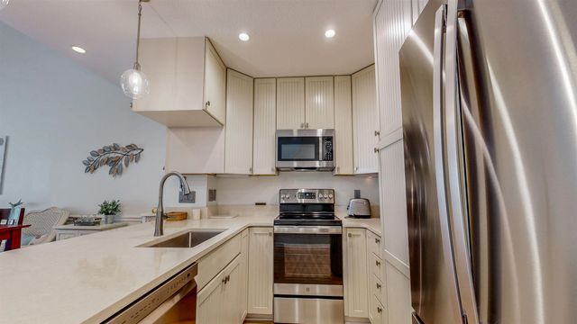 82 Village Las Palmas Cir, St Augustine, FL 32080