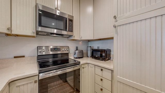 82 Village Las Palmas Cir, St Augustine, FL 32080