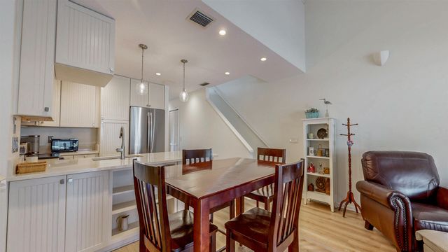 82 Village Las Palmas Cir, St Augustine, FL 32080