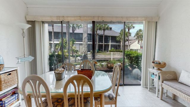 82 Village Las Palmas Cir, St Augustine, FL 32080