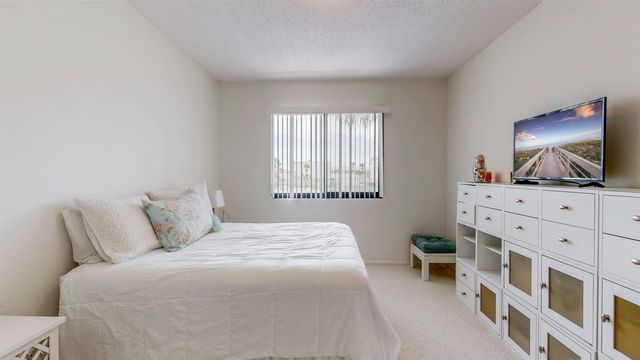 82 Village Las Palmas Cir, St Augustine, FL 32080