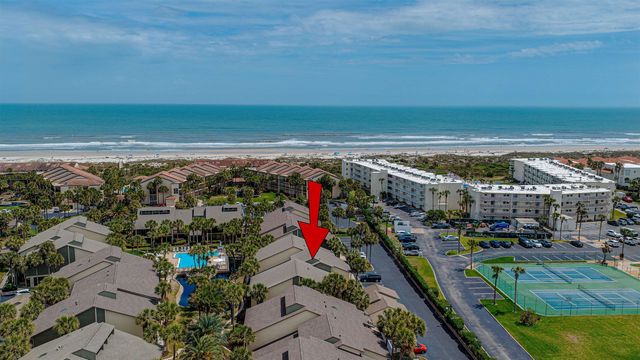 82 Village Las Palmas Cir, St Augustine, FL 32080