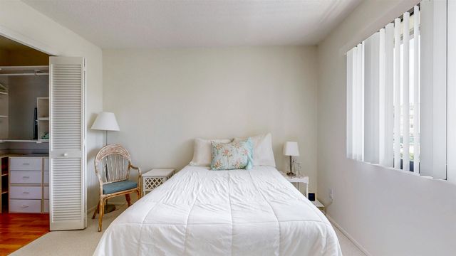 82 Village Las Palmas Cir, St Augustine, FL 32080