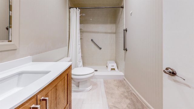 82 Village Las Palmas Cir, St Augustine, FL 32080