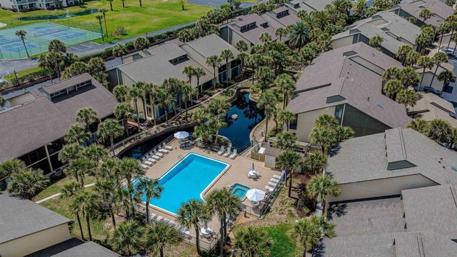 82 Village Las Palmas Cir, St Augustine, FL 32080