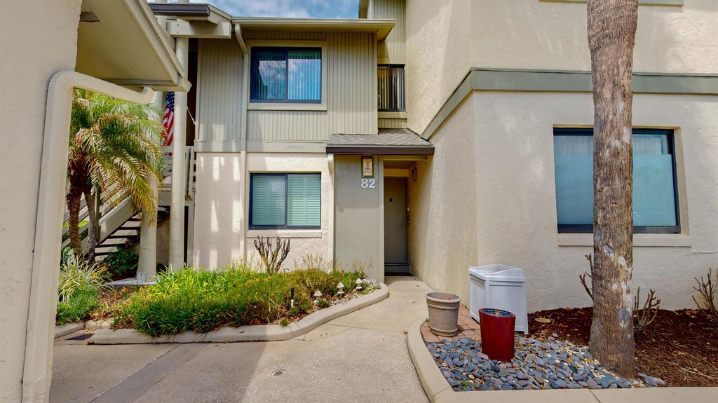 82 Village Las Palmas Cir, St Augustine, FL 32080