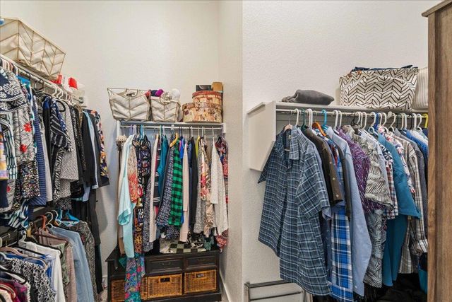 7912 Prairie Rye DR, Lago Vista, TX 78645