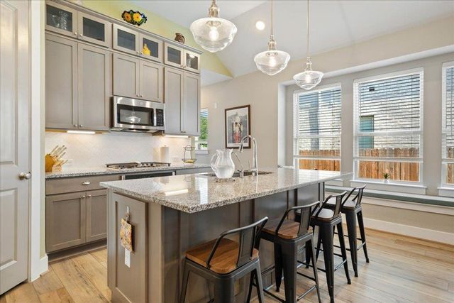 7912 Prairie Rye DR, Lago Vista, TX 78645