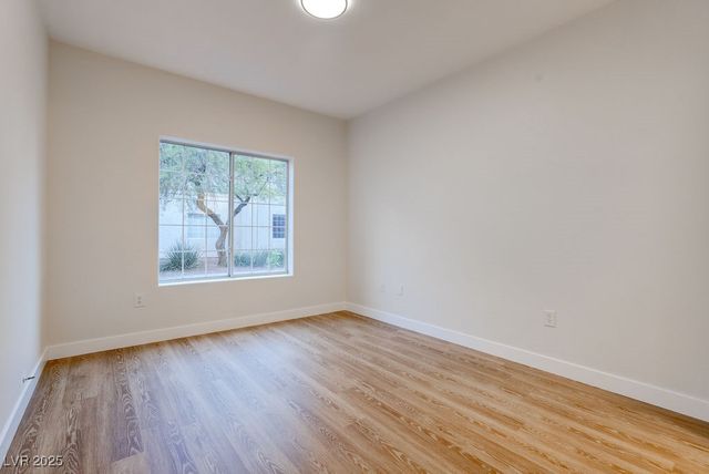 1881 West Alexander Road 1129, North Las Vegas, NV 89032