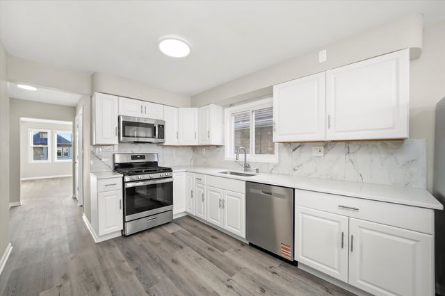 2510 N Linder Avenue, Chicago, IL 60639