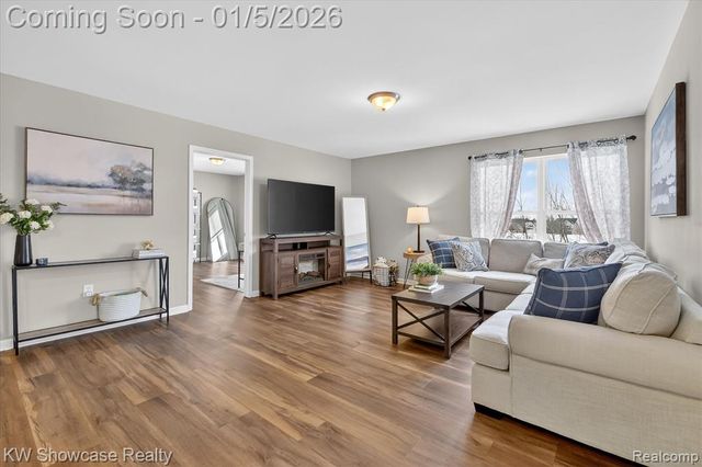 547 Brooks Court, Oxford, MI 48371