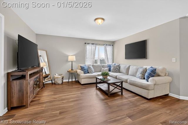 547 Brooks Court, Oxford, MI 48371