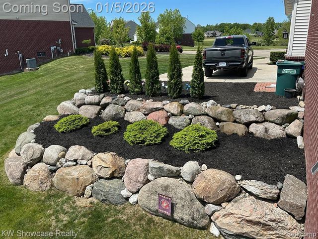 547 Brooks Court, Oxford, MI 48371