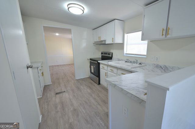 722 Brower Court, Dublin, GA 31021