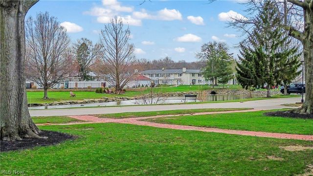 11 Meadowlawn Drive 1, Mentor, OH 44060