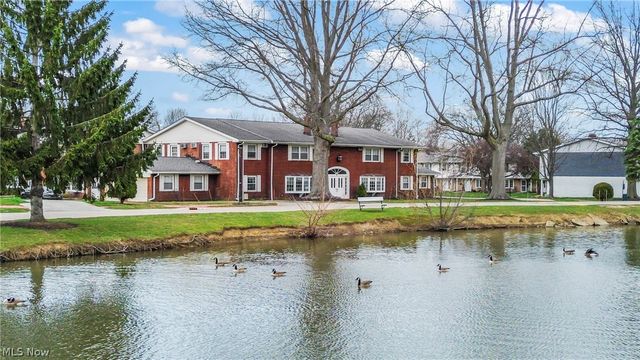 11 Meadowlawn Drive 1, Mentor, OH 44060