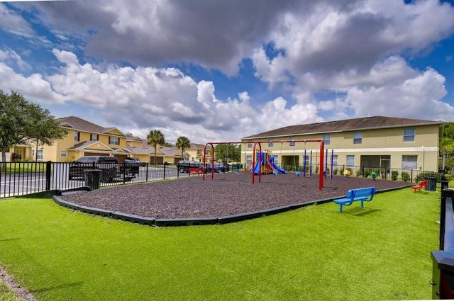 8551 TRAIL WIND DRIVE, Tampa, FL 33647