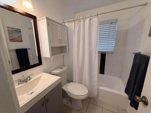 3226 NE 12TH Street 8, Pompano Beach, FL 33062
