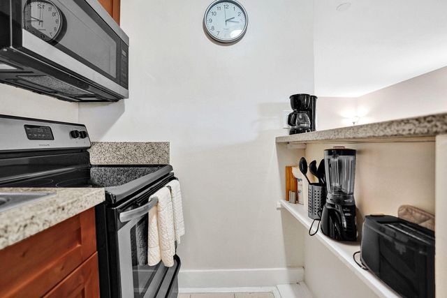 3226 NE 12TH Street 8, Pompano Beach, FL 33062
