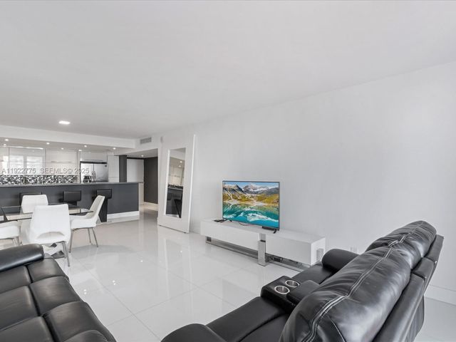 19370 E Collins Avenue 627, Sunny Isles Beach, FL 33160