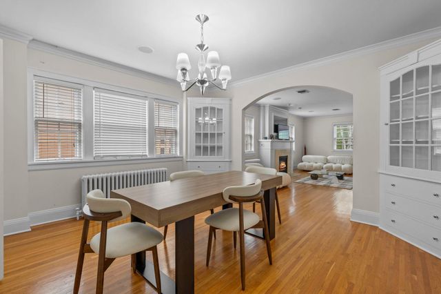1785 Dupont Avenue S Upper, Minneapolis, MN 55403