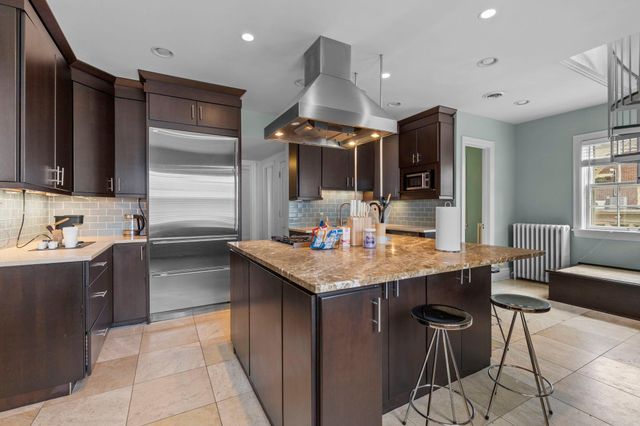 1785 Dupont Avenue S Upper, Minneapolis, MN 55403