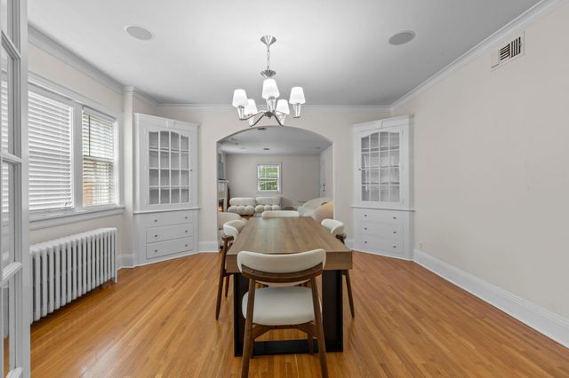 1785 Dupont Avenue S Upper, Minneapolis, MN 55403