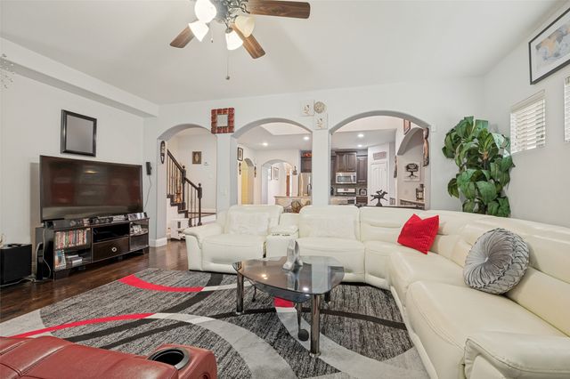 2311 Tawny Owl Road, Grand Prairie, TX 75052