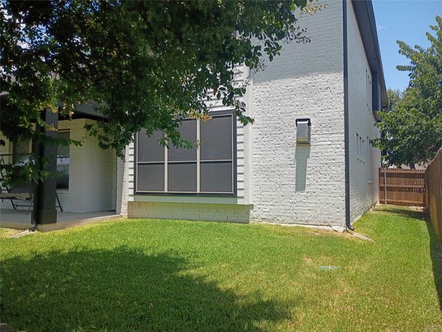 2311 Tawny Owl Road, Grand Prairie, TX 75052
