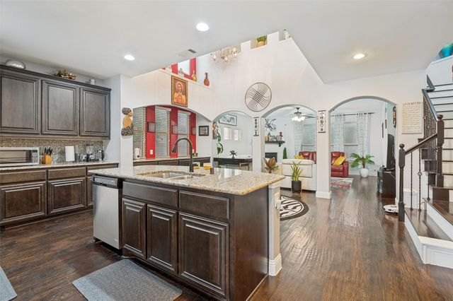 2311 Tawny Owl Road, Grand Prairie, TX 75052