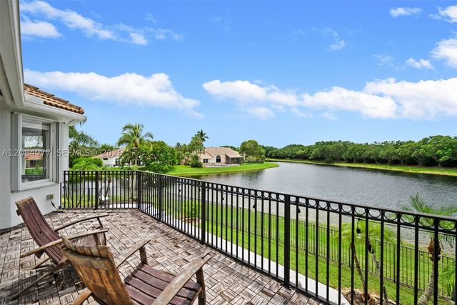 3249 Muirfield, Weston, FL 33332