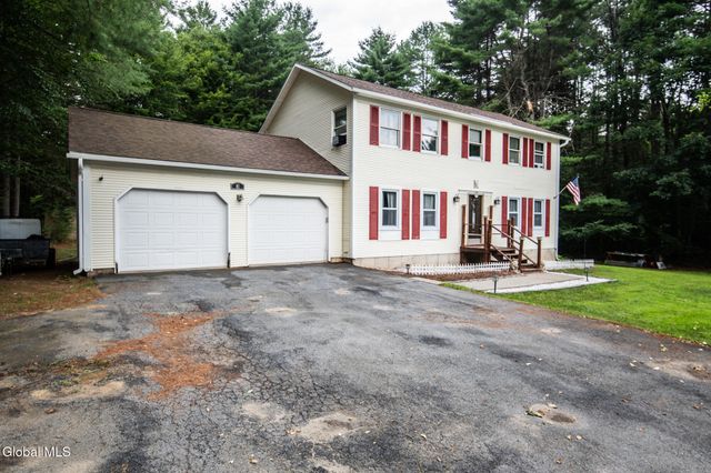 3 Adirondack Court, Corinth, NY 12859