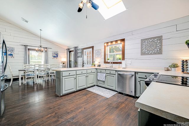 6841 Country View, San Antonio, TX 78240