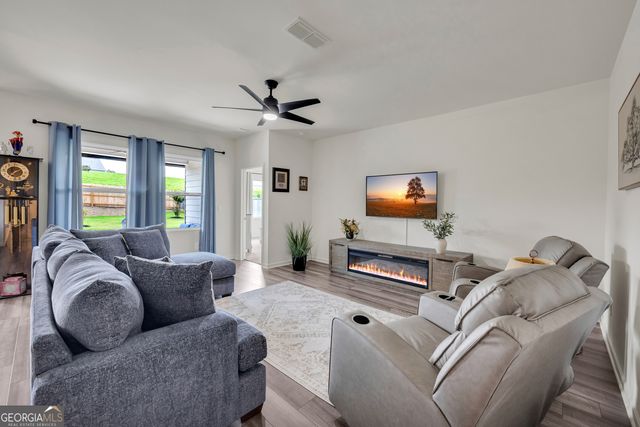278 Bentwater Way, Hoschton, GA 30548