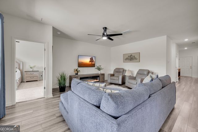 278 Bentwater Way, Hoschton, GA 30548