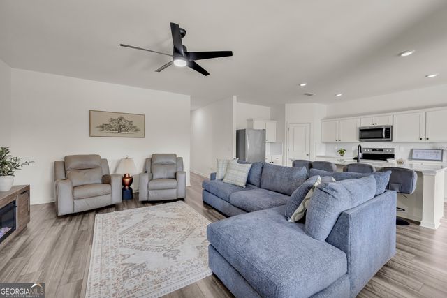 278 Bentwater Way, Hoschton, GA 30548