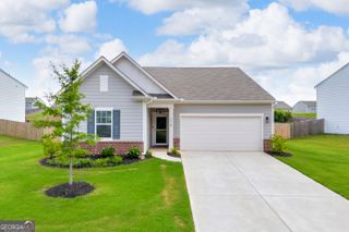 278 Bentwater Way, Hoschton, GA 30548