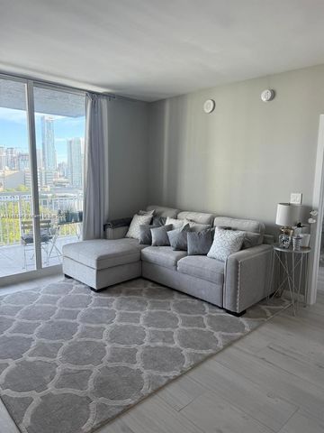 275 NE 18th St 1405, Miami, FL 33132