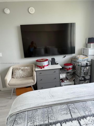 275 NE 18th St 1405, Miami, FL 33132