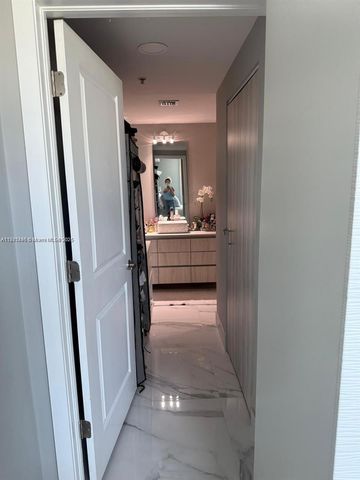 275 NE 18th St 1405, Miami, FL 33132