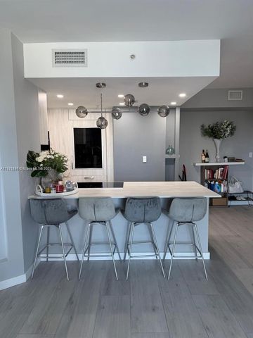 275 NE 18th St 1405, Miami, FL 33132