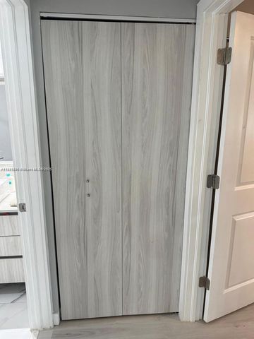 275 NE 18th St 1405, Miami, FL 33132