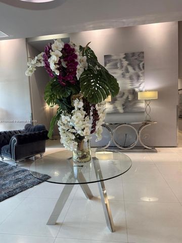 275 NE 18th St 1405, Miami, FL 33132