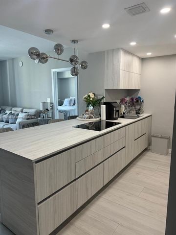 275 NE 18th St 1405, Miami, FL 33132