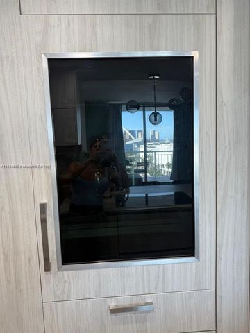 275 NE 18th St 1405, Miami, FL 33132