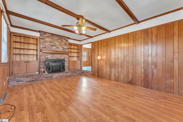 2929 Hwy 252, Laurens, SC 29360